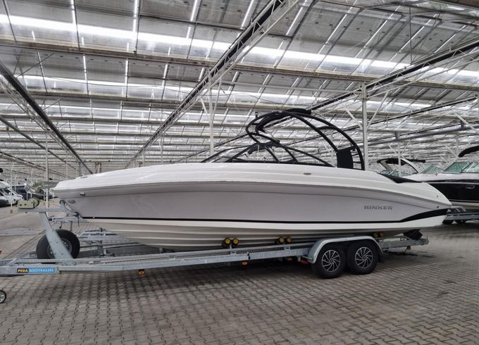 Rinker Q7 BR
