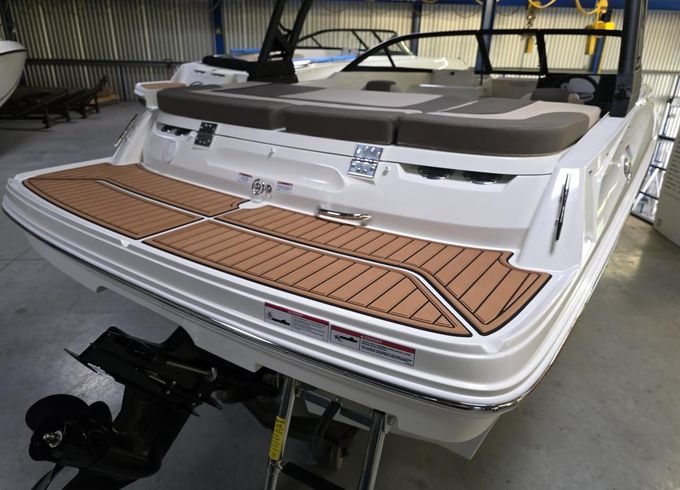 Bayliner VR4 Inboard
