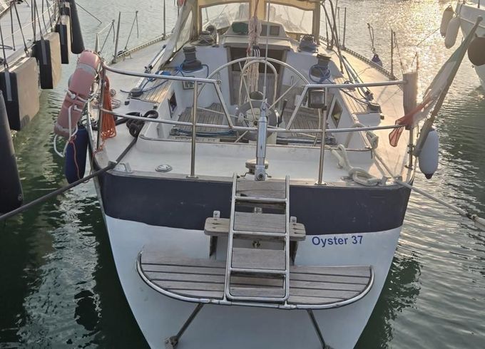 Oyster Heritage 37'