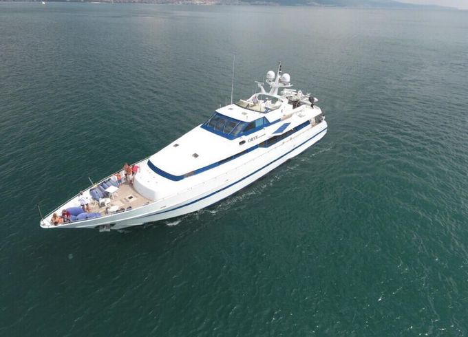 Heesen 90