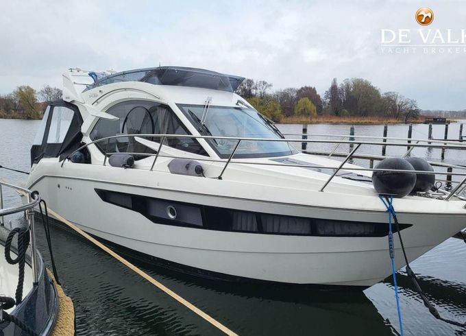 Galeon 300 Fly