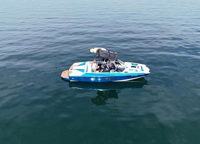 Axis A22 by Malibu