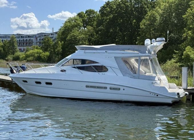 Sealine F 42.5