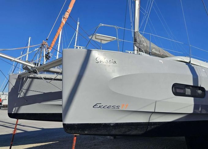 Beneteau Excess 11