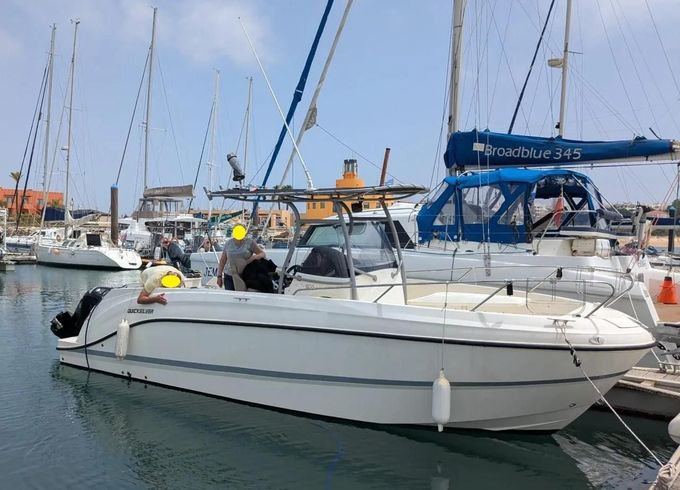 Quicksilver Activ 805 Pro Fish