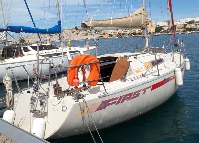 Beneteau First 28