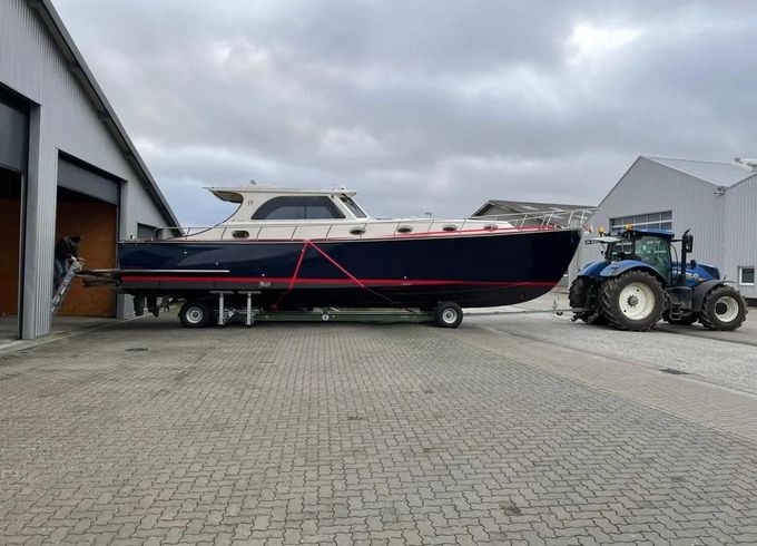 Rapsody 48 Offshore