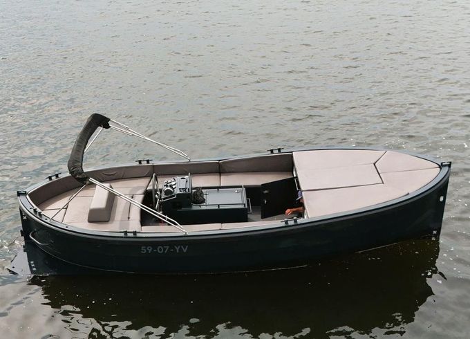 Damsko 750 Cabin