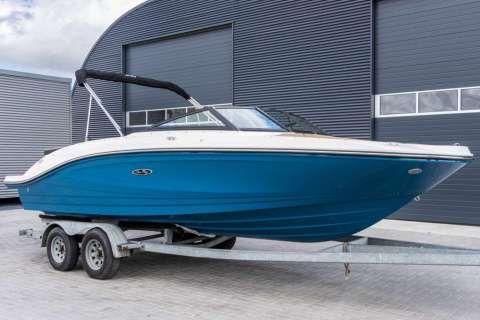 Sea Ray 210 spx