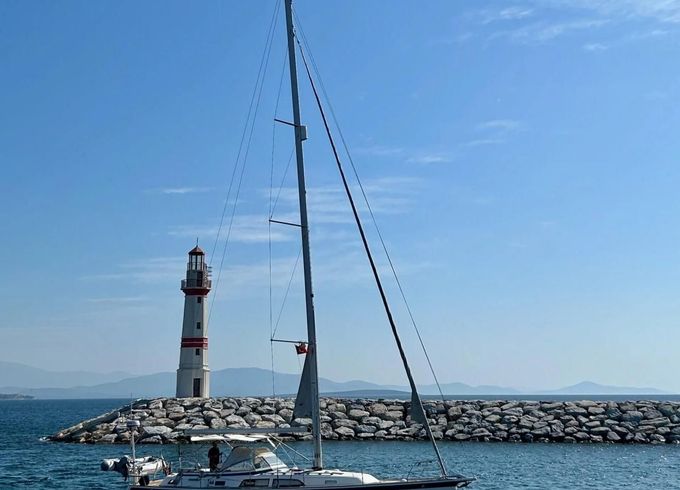 Hallberg-Rassy 44