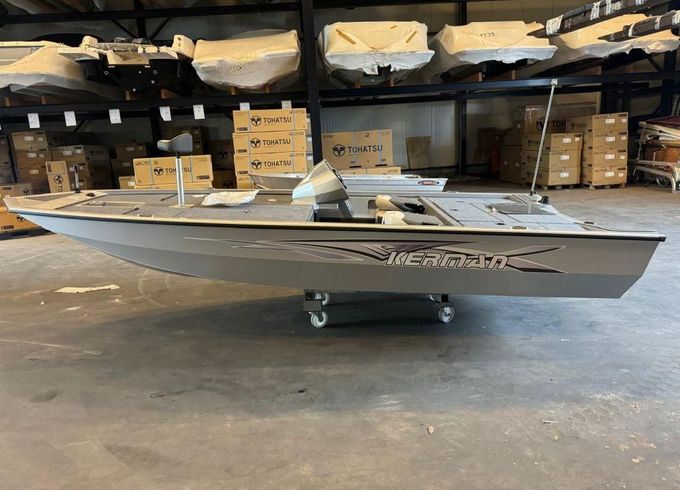 Kerman K498 visboot