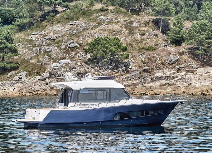 Rodman 1290 Evolution Flybridge