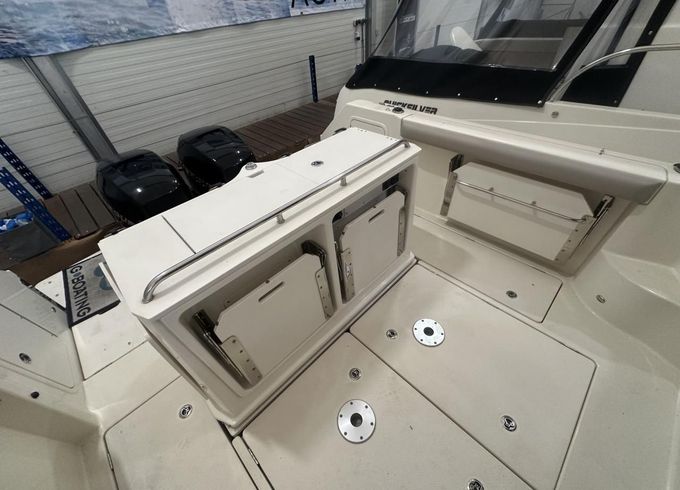 Quicksilver CAPTUR 905 PILOTHOUSE