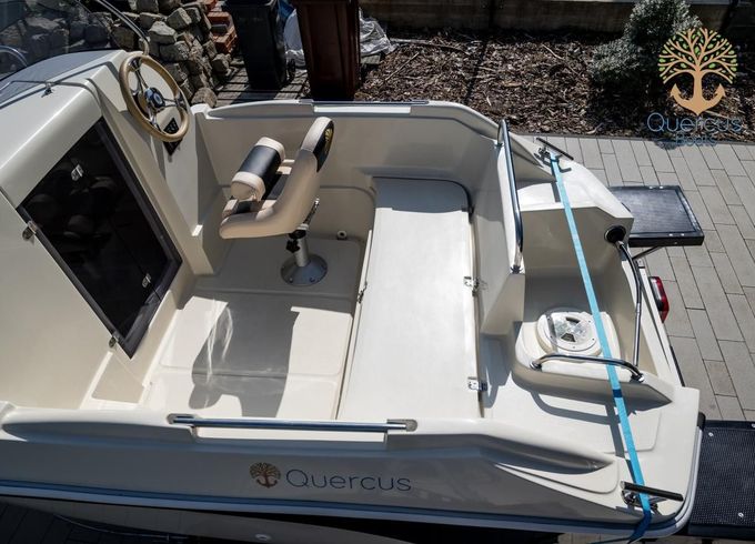 Quercus 500 Cabin