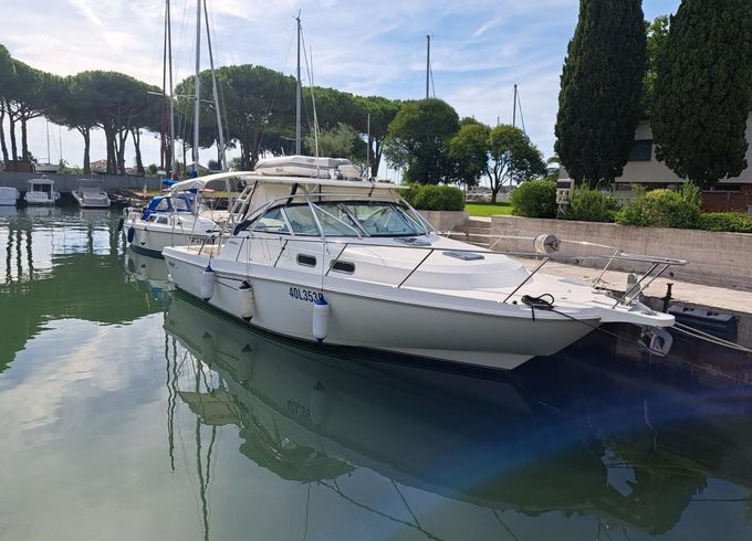 Boston Whaler 34 Defiance