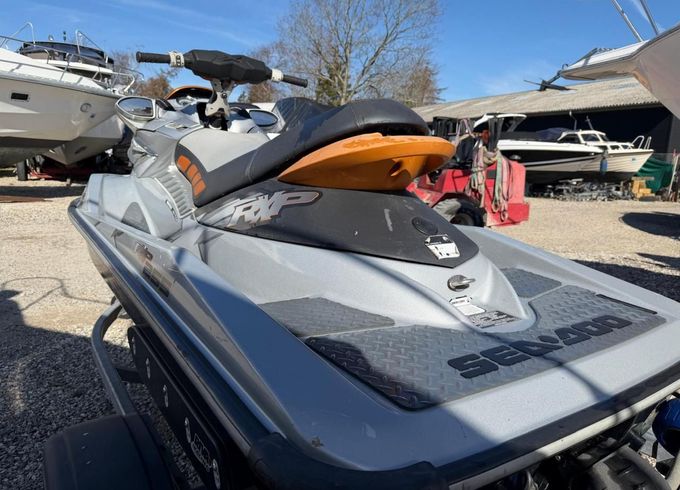 Sea-Doo RXP 255