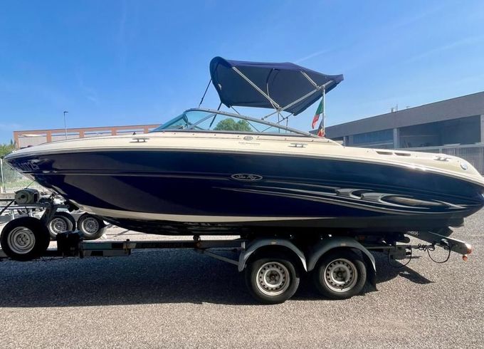 Sea Ray 220 Sunsporter SSE