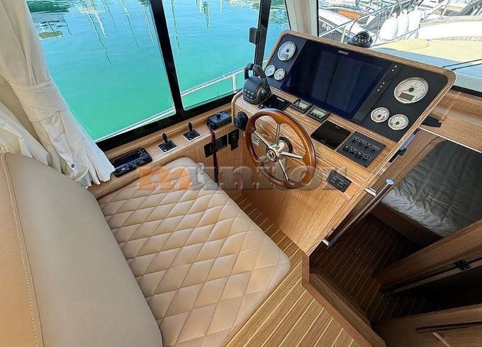 Sasga Yachts Menorquin 35 HT