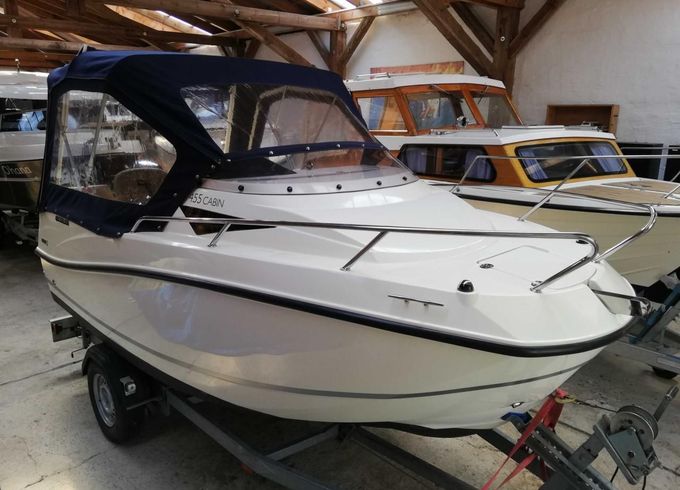 Quicksilver 455 Cabin