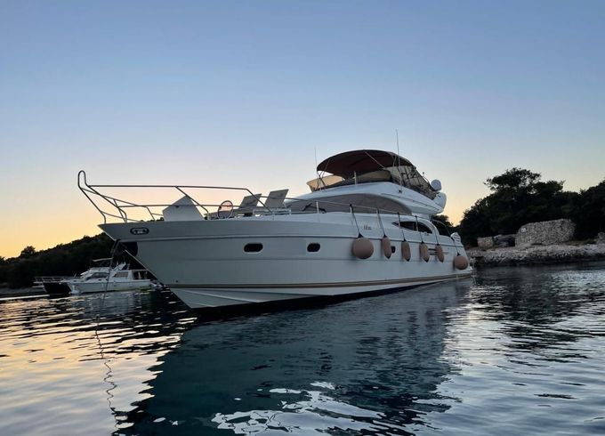 Princess 61