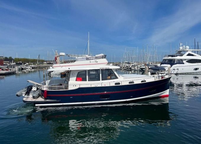 Sasga Yachts MENORQUIN 42 FB