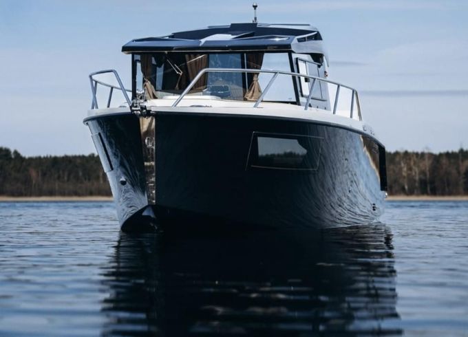 Manara Pilothouse 775 Pleasure