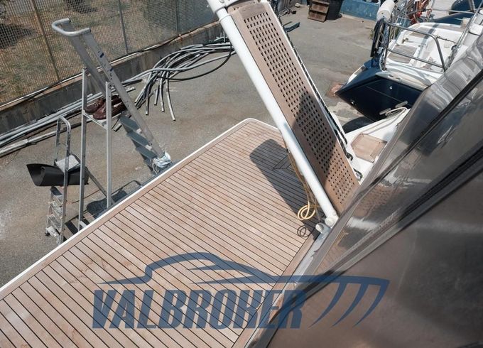 Sealine SC 35