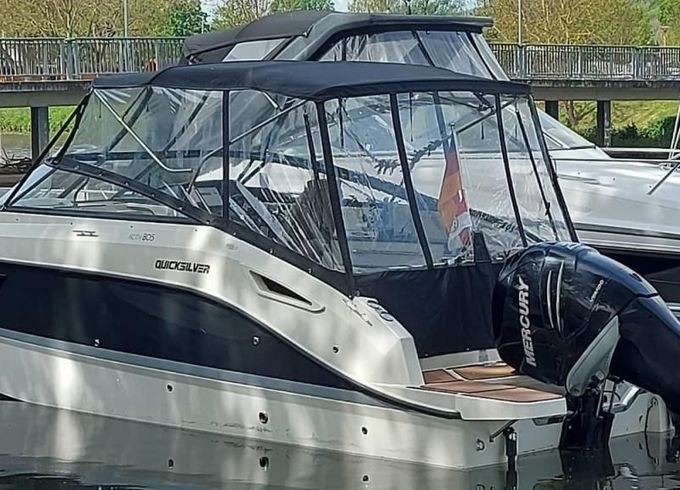 Quicksilver 805 ACTIV CRUISER