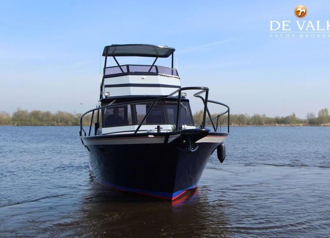 Striker 44