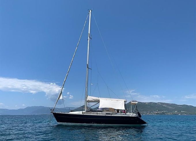 Grand Soleil 37