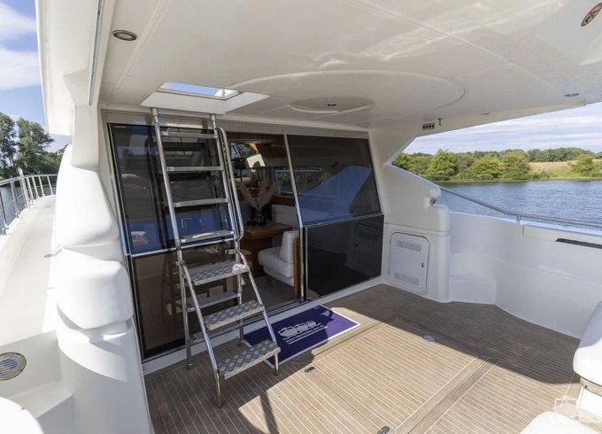 Ferretti 53 Fly