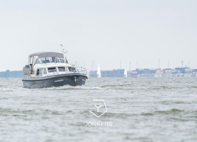 Linssen Grand Sturdy 45.9 AC "Twin"