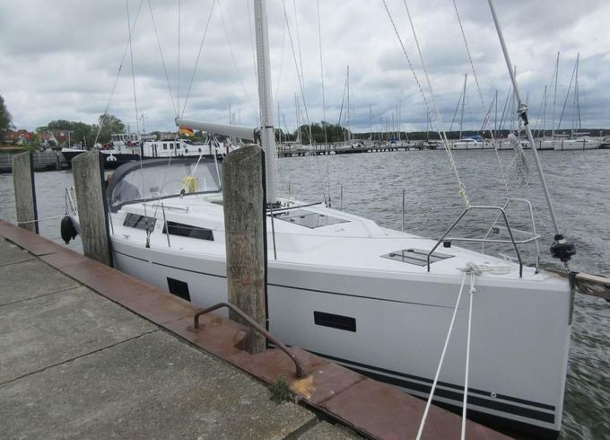 Hanse 388
