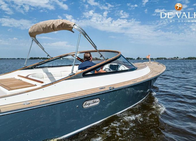 Long Island 33 Runabout