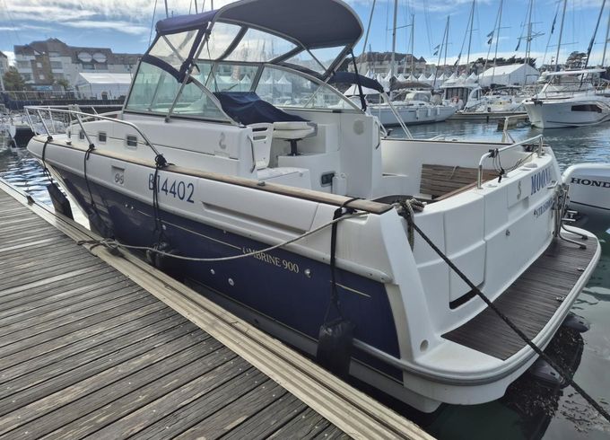 Beneteau Ombrine 900