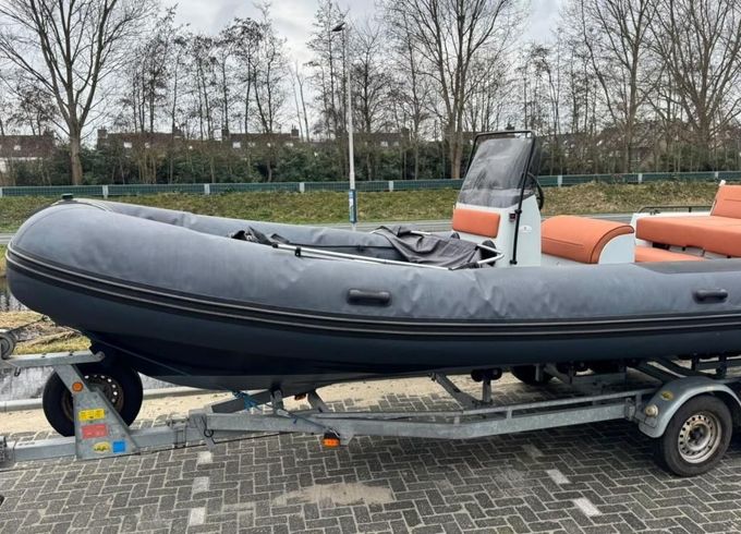 Selva D760C RIB