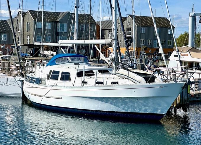 Finnrose 45 Deck saloon
