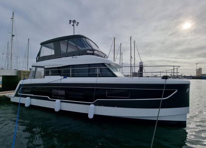 Fountaine Pajot MY5