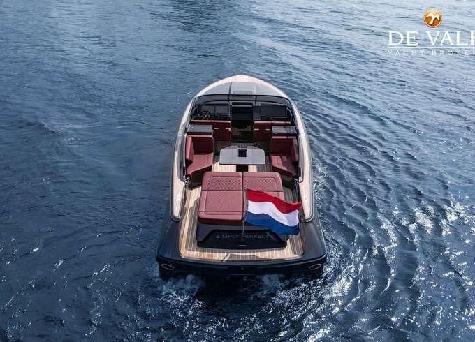 Reborn 38 Cabin