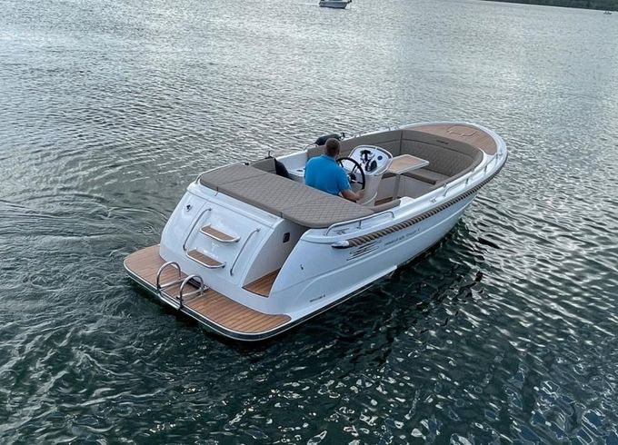 Primeur 625 Tender