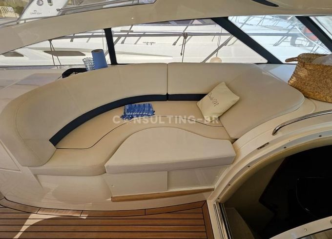 Princess V 48 HT