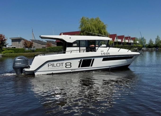 Finnmaster Pilot 8 - 2 X Yamaha F200