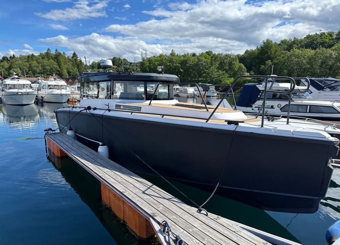 XO Boats 360 Premium