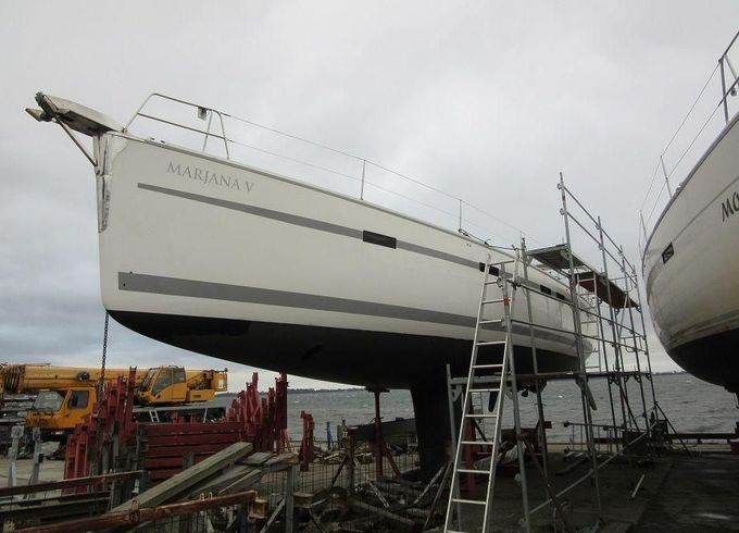 BAVARIA CRUISER 55
