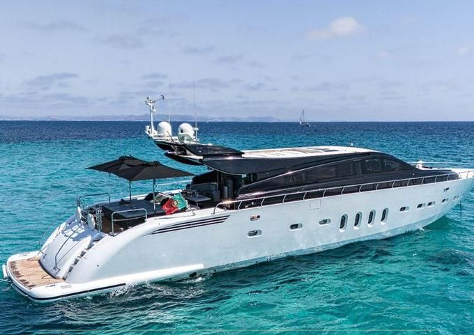 Leopard Yachts 31