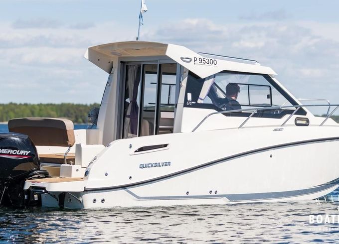 Quicksilver Activ 675 Weekend