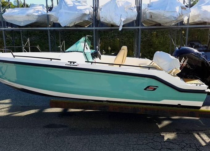 Compass Boats 6s