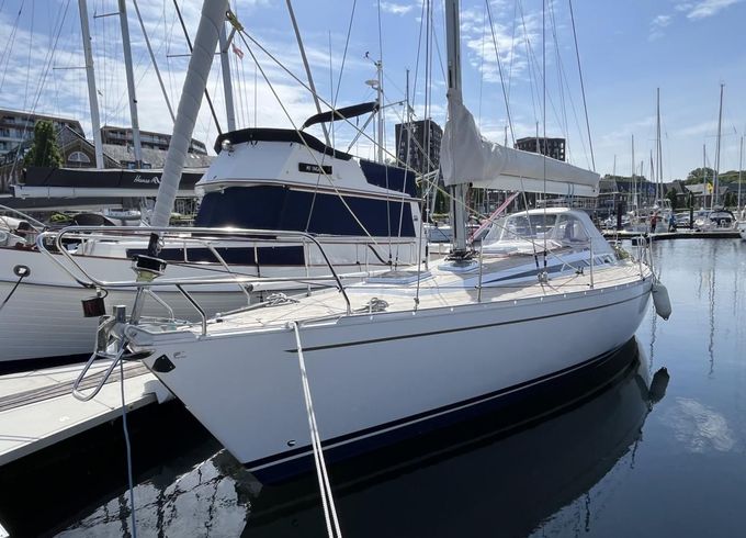 Grand Soleil 38