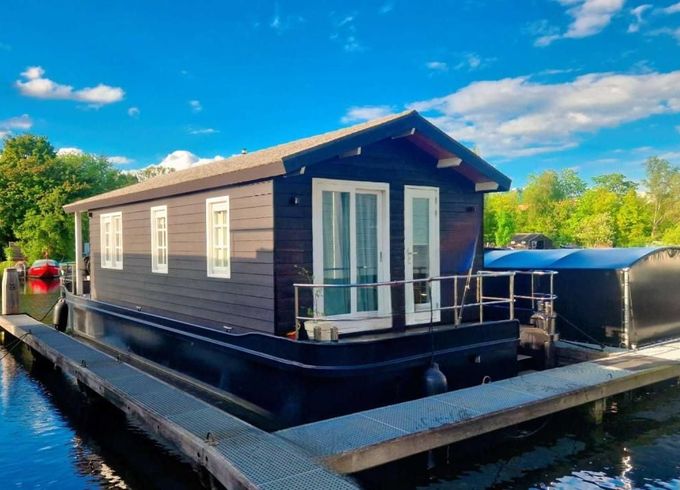 HOMESHIP In AMSTERDAM -ZUID VaarChalet 1