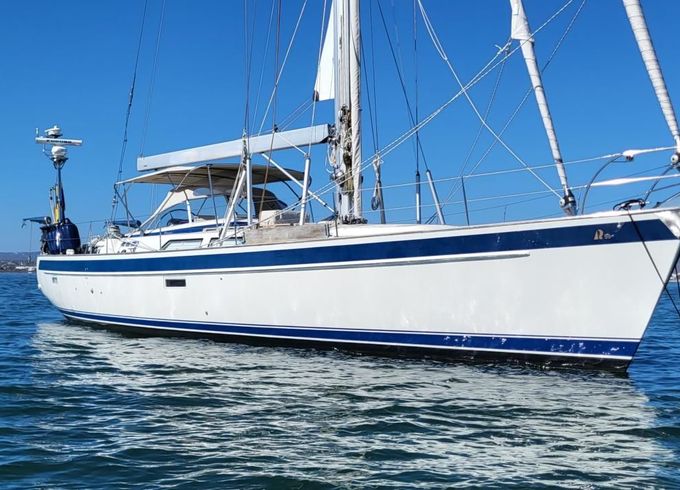 Hallberg-Rassy 55
